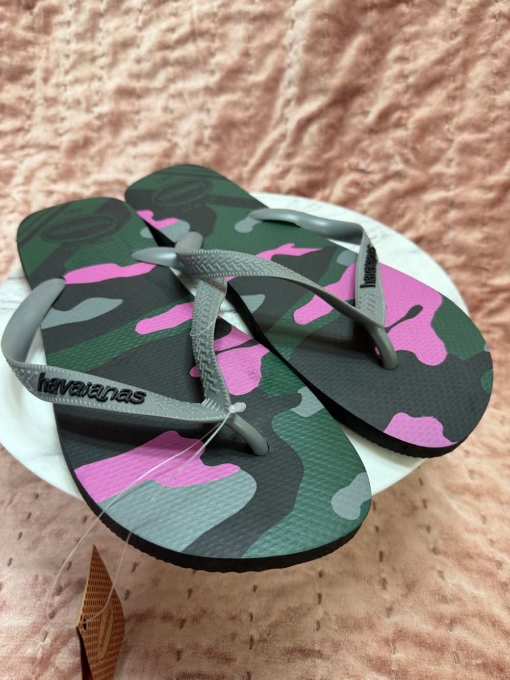 Havaianas Flip Flops - NWT size 13